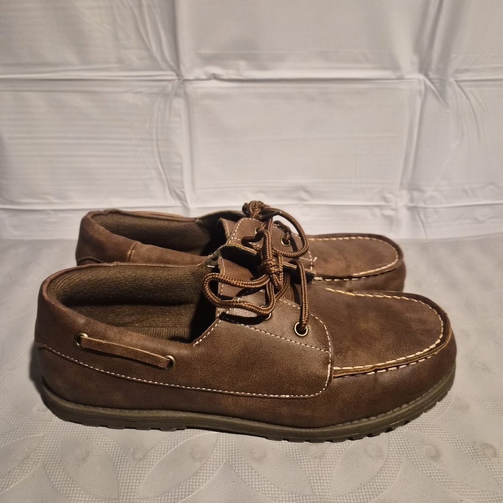 Boys Children Place Moccassin Shoes Size 6y.